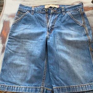 Levi's jean carpenter shorts waist 29